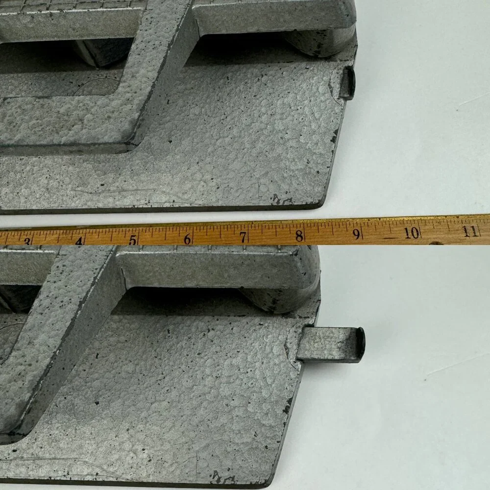 Vintage Retro Apsco Heavy Duty Paper 3 Hole Punch Silver Gray Color Office Tool‎